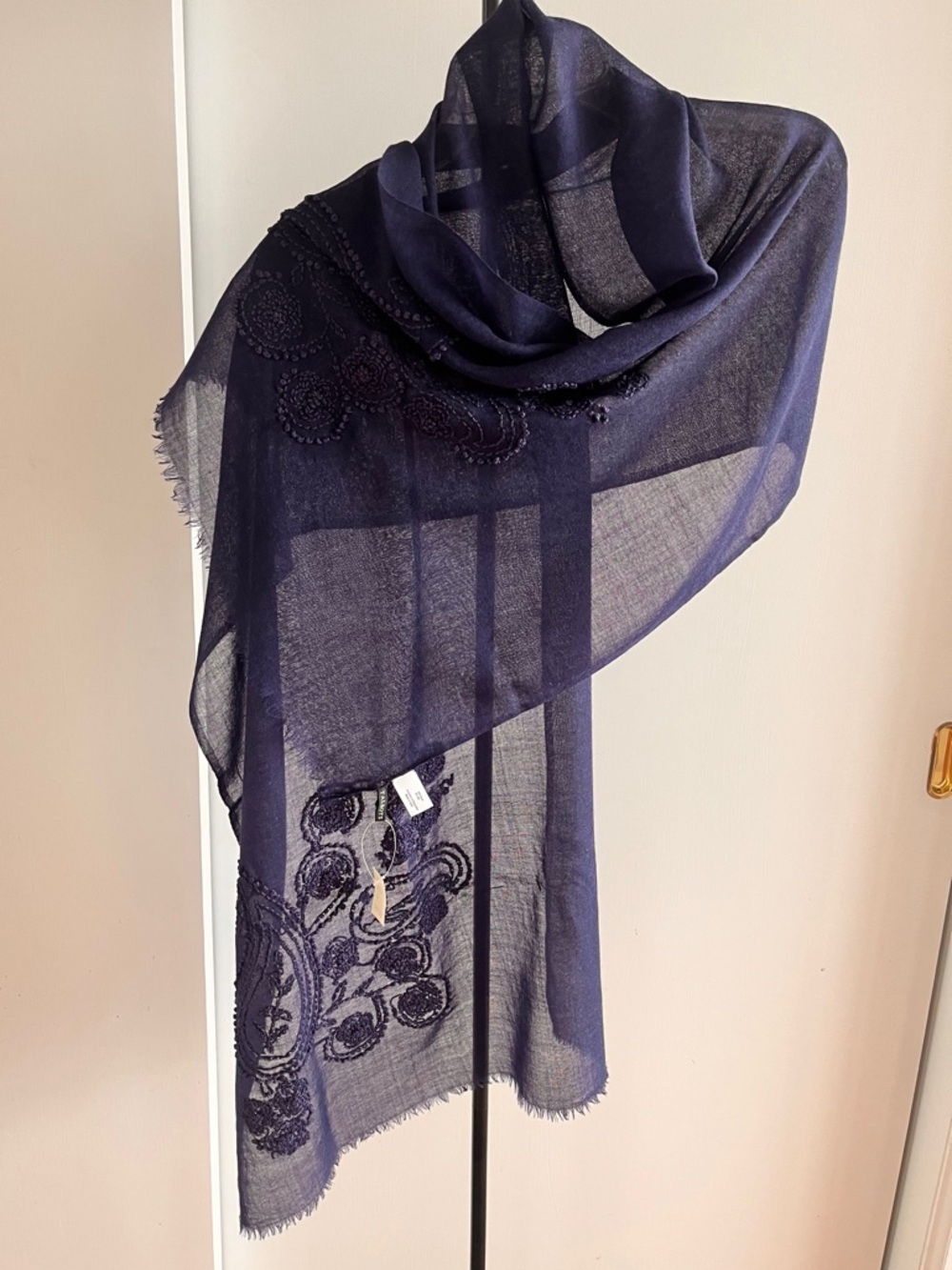 NWT Talbots large 92% Wool 8% Silk Scarf Shawl Hand Embroidered Navy Blue $149+